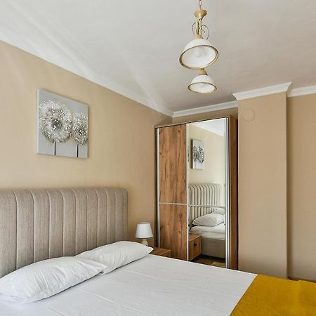 Top Location Flats In Varna Buitenkant foto